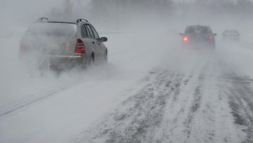 AOP auto henkilöauto lumi lunta talvi ajokeli 7.04955682