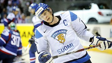 Mikko Koivu kipparoi Suomea Slovakian MM-kisoissa 2011.