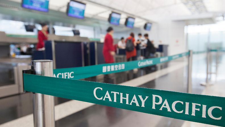 EPA Cathay Pacific lentoyhtiö h_54725957