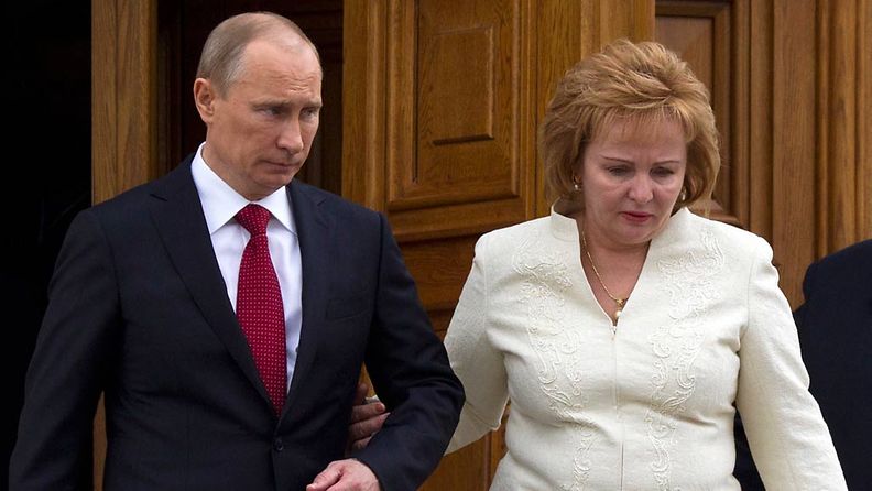 Vladimir ja Ludmila Putin eroavat. 