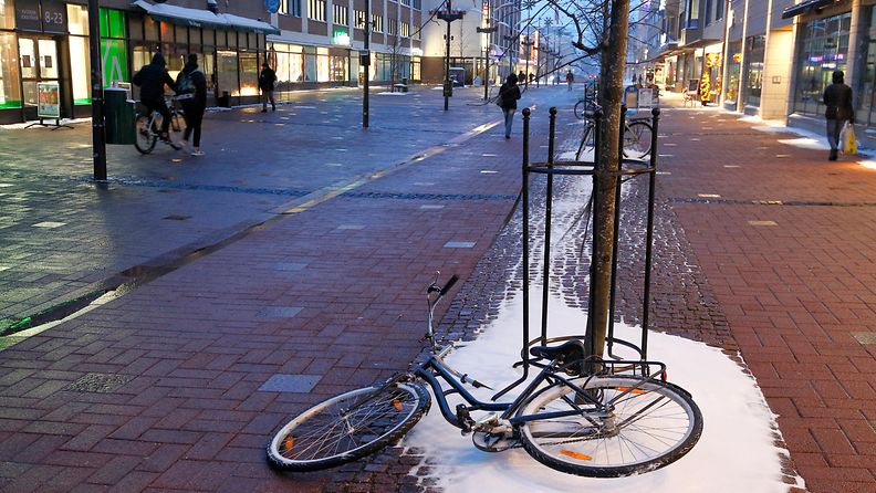 AOP talvipyöräily pyöräily polkupyörä talvi lumi 1.03860481