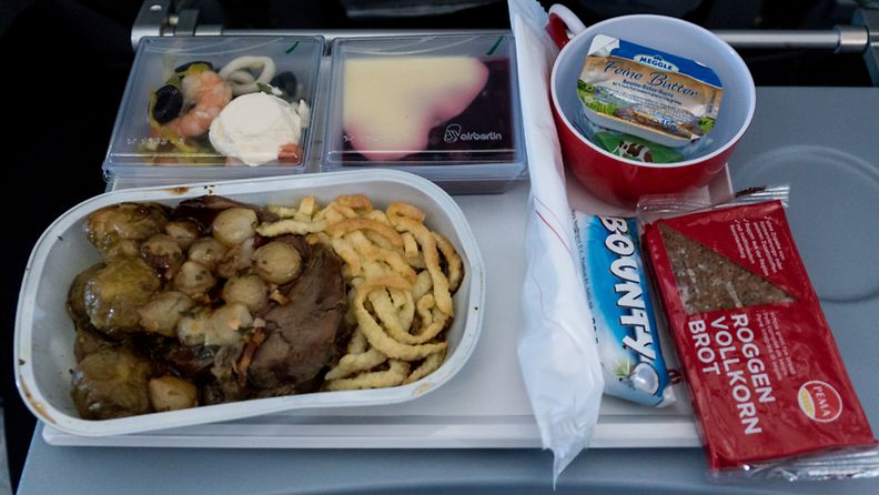 ruokaa lentokoneessa
