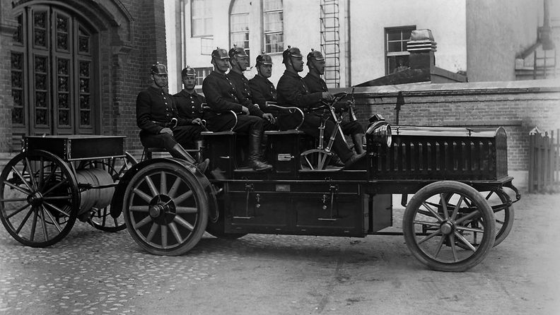 helsingin kaupunginmuseo sähköauto paloauto 1910
