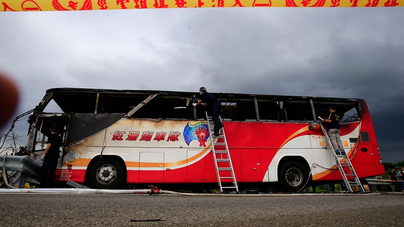 AOP Taiwan tulipalo bussi