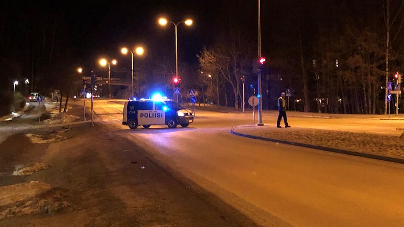 Vantaa puukotus poliisi Rajatorpantie 2.4.2019
