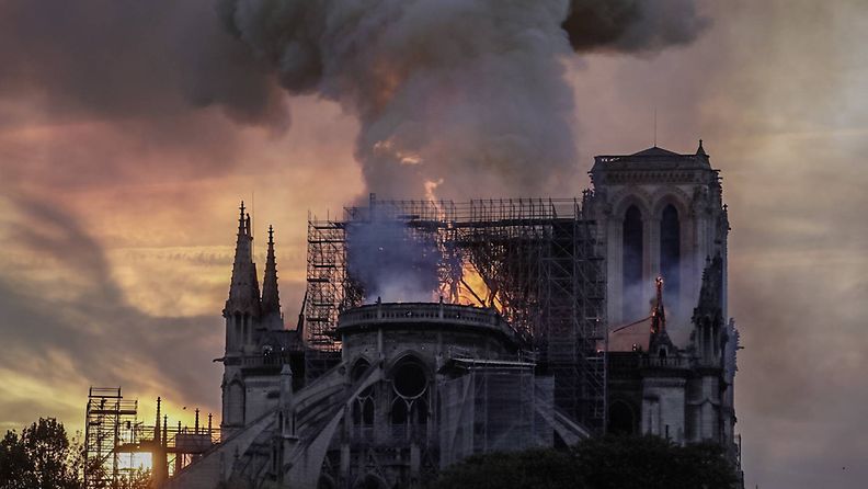 Kuvakooste Notre Dame 8