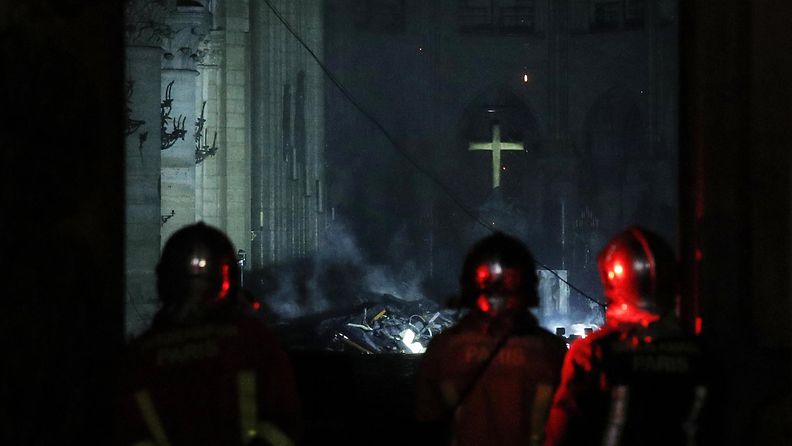 Notre Dame palon jälkeen