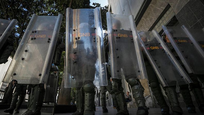 Venezuela parlamentti turvallisuusjoukot sulkivat 15.5.2019