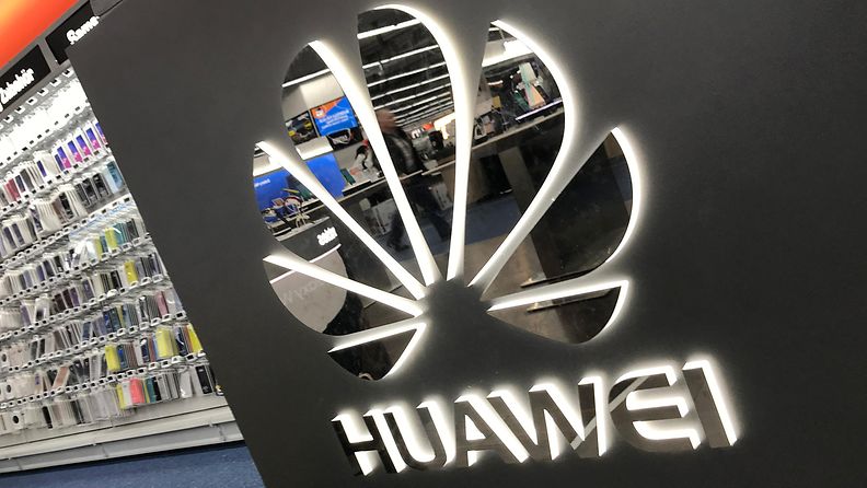 AOP Huawei logo