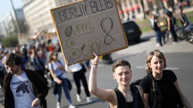 AOP Berliini vuokra mielenosoitus
