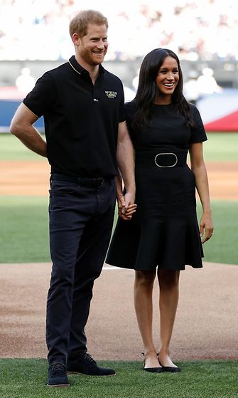 Prinssi Harry ja herttuatar Meghan baseball-ottelussa Lontoossa kesäkuussa 2019 (2)
