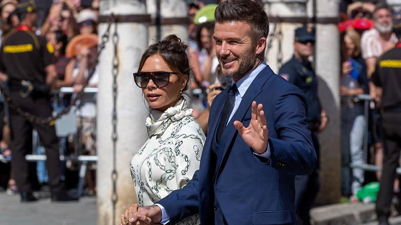 Beckhamit häissä Espanjassa kesällä 2019