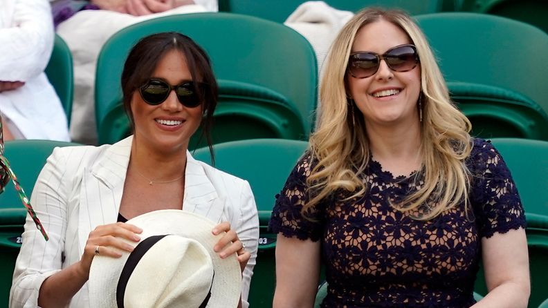 Herttuatar Meghan Wimbledonissa heinäkuussa 2019