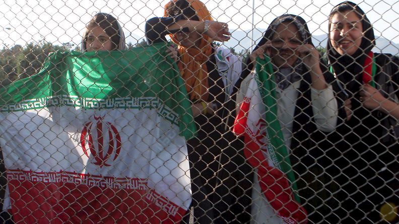 AOP jalkapallofanit Iran
