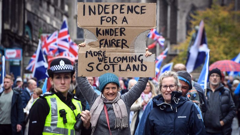LK Skotlannin itsenäisyysprotesti 0510