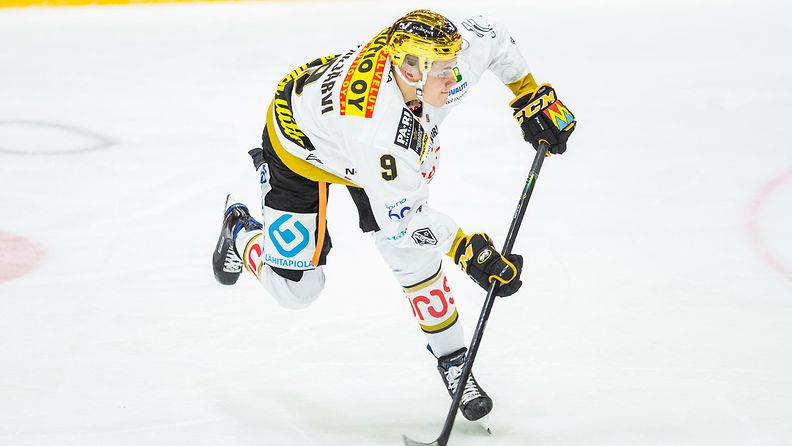 Jesse Puljujärvi (2)