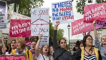 Pohjois-Irlanti aborttilaki lainsäädäntö mielenosoitus Lontoo toukokuu 2019