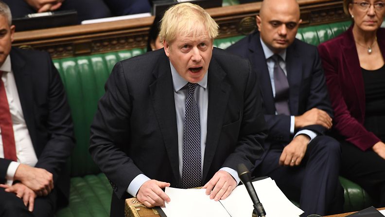 Boris Johnson brittiparlamentin alahuoneessa 19.10.2019