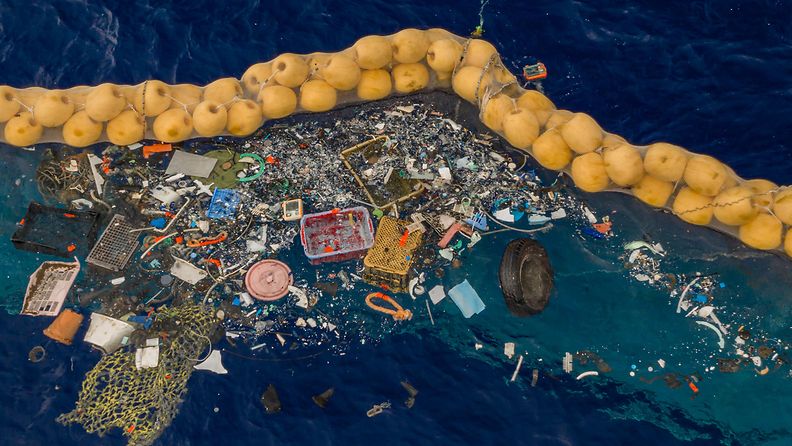 Muoviroska, Tyynimeri, The Ocean Cleanup, keräyslaite