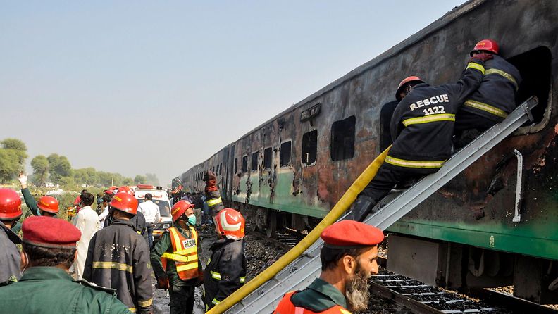 LK: pakistan junaturma tulipalo