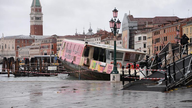 AOP Venetsia Italia tulva