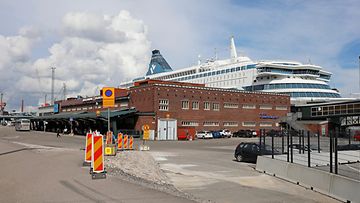 aop Helsingin länsiterminaali, satama, risteilyalus