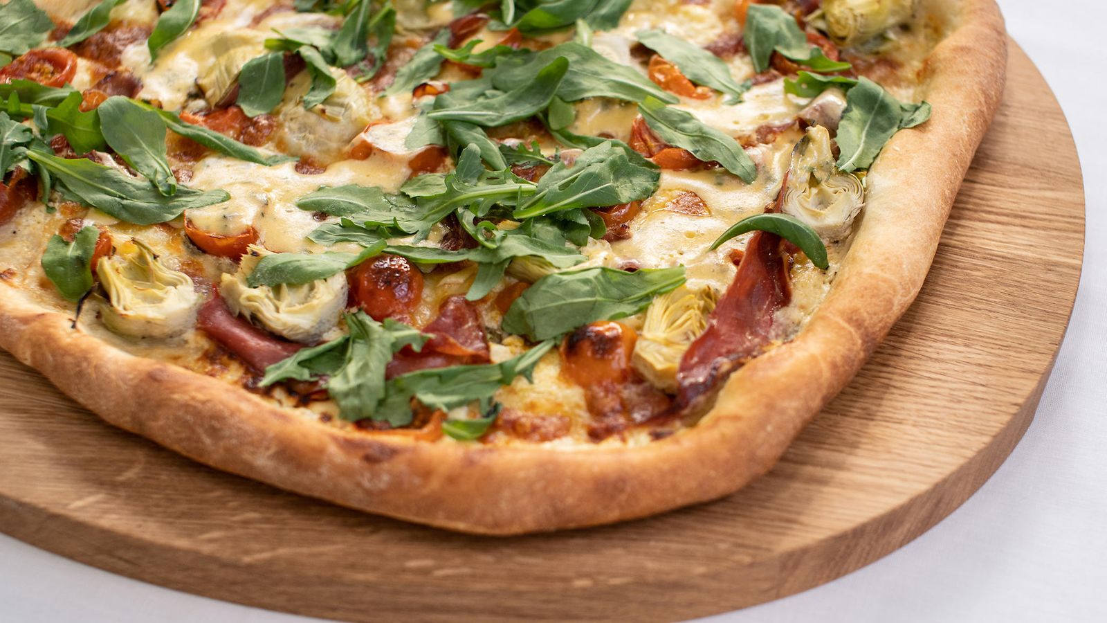 Koko Suomi leipoo: Pizza bianco nautiskelijan tapaan
