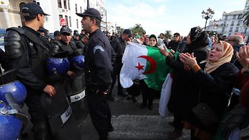 algeria mielenosoitus