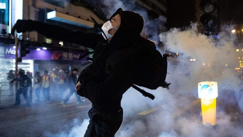 LK: mielenosoitukset hongkongissa