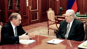 AOP Vladimir Putin Boris Jeltsin 1