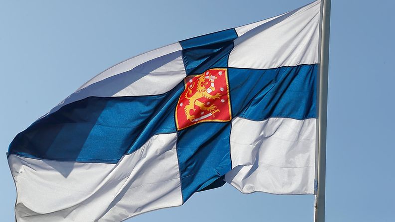 aop Suomen lippu Suomi taivas