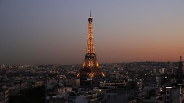 AOP, Pariisi, Eiffel