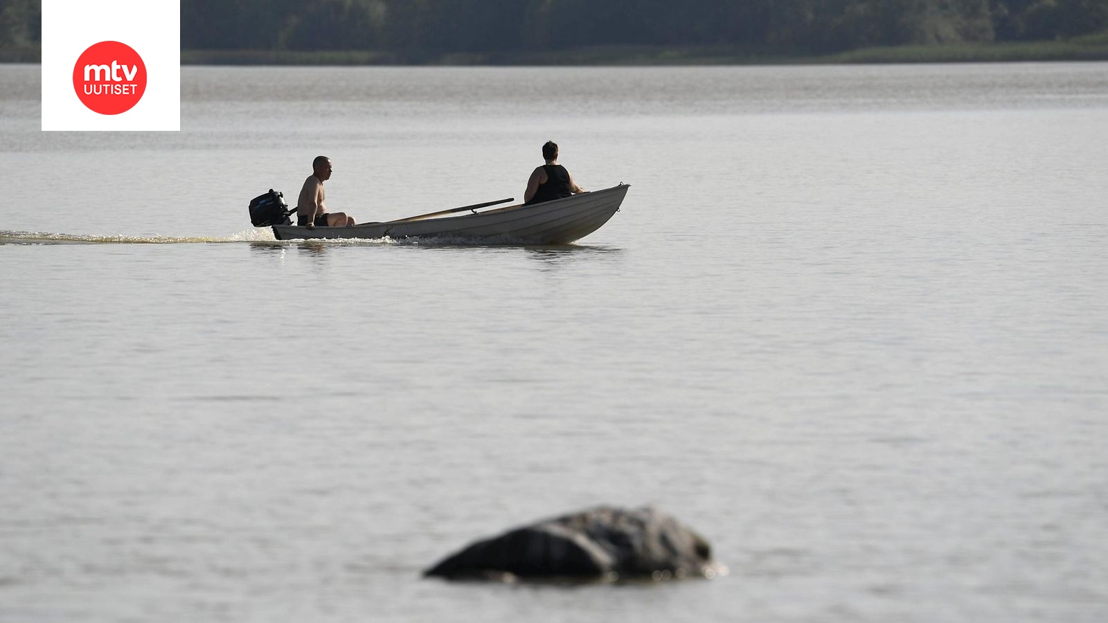 Sivulliset saivat pelastettua veteen venelaiturilta pudonneen Ruovedellä –  kaikki eivät ole olleet yhtä onnekkaita, juhannusviikonloppu on vaatinut  toistaiseksi 11 uhria 