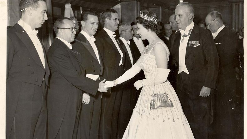 Kuningatar Elisabet 1962