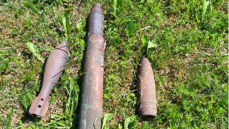Kranaatteja ja pommeja Loviisassa