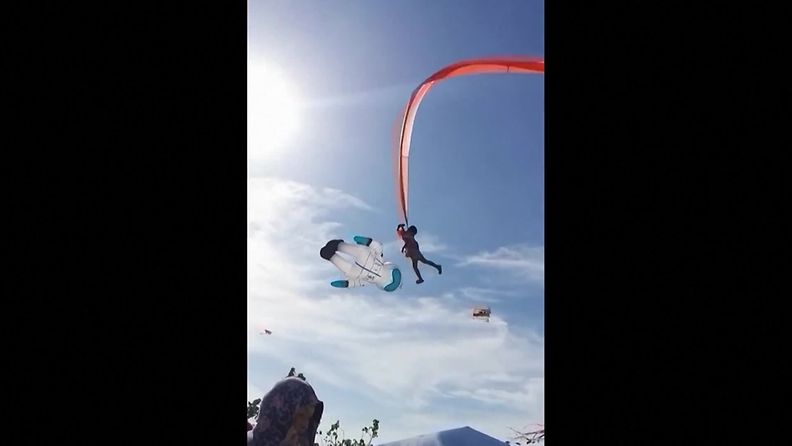 Hurja video: Leija riuhtaisi 3-vuotiaan tytön taivaan tuuliin Taiwanissa – festivaalit keskeytettiin onnettomuuden jälkeen