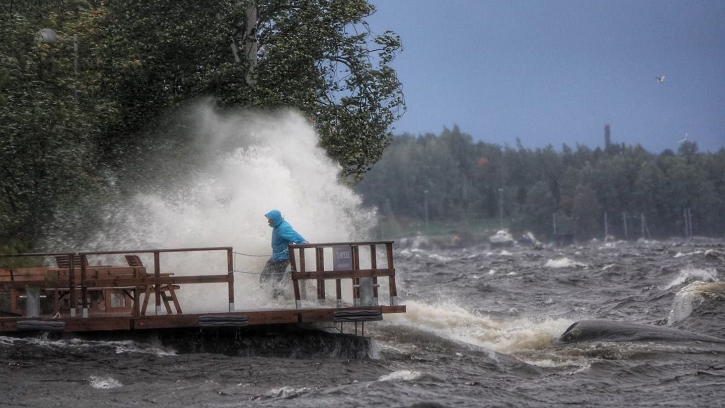 MTV seuraa hetki hetkeltä: Näin Aila-myrsky runtelee Suomea 