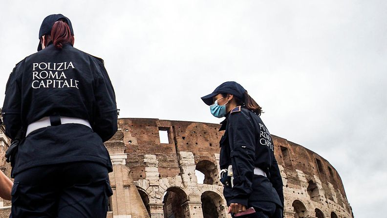 Rooma Colosseum, korona, maskit, Italia 3.10.2020