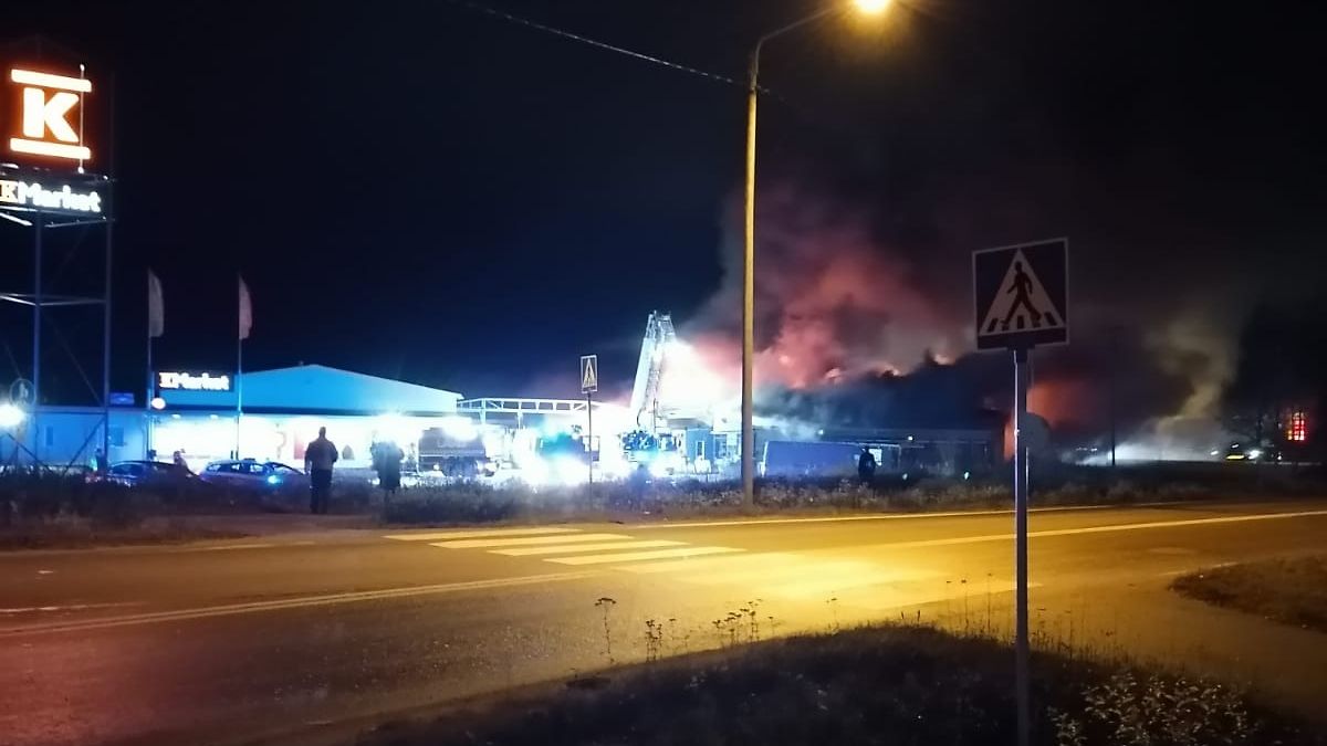 K-Rauta tuhoutui täysin tulipalossa Kolarissa Länsi-Lapissa 