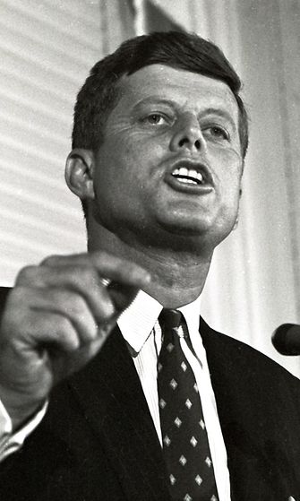AOP John F. Kennedy