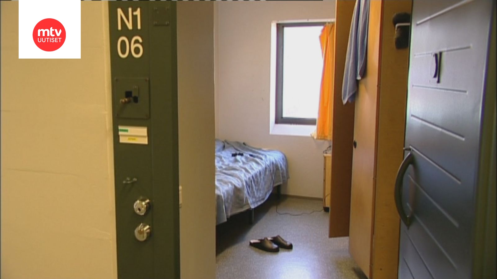 Seksuaalirikoksista tuomitut vangit tyytymättömimpiä elämäänsä – vangeilla  on neljä erilaista tapaa sopeutua linna-arkeen 