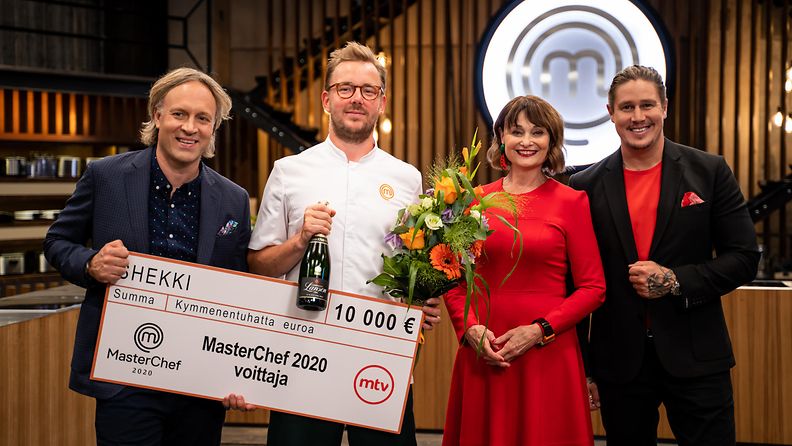 master_chef_2020_ep14_voittaja_tuomarit_kapepatrik_sikke_tomi_kuvaaja_sara_forsius03392