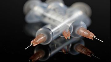rokotus rokote kuvituskuva lääkeruisku