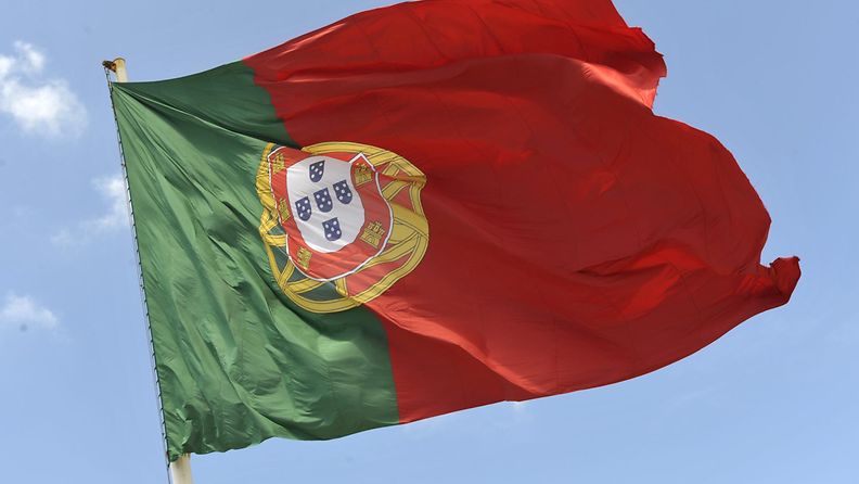LK 010121 Portugali lippu