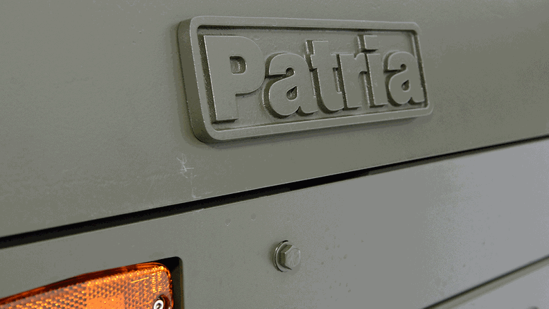 Patria AMV panssariajoneuvo Patrian Hämeenlinnan tehtaan pihalla tiistaina 5. maaliskuuta 2013. 