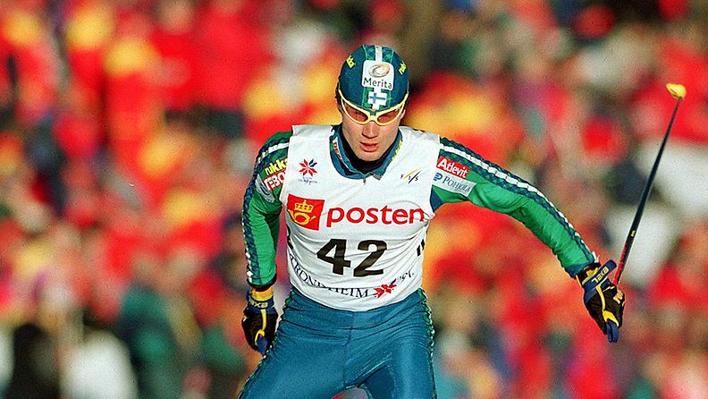 Jukka Hartonen Trondheimin MM-kisoissa 1997. Hartonen on nostettu SVT:n dokumentissa dopingepäillyksi korkeiden veriarvojen takia. Ylen mukaan hän kiistää väitteet dokumentissa.