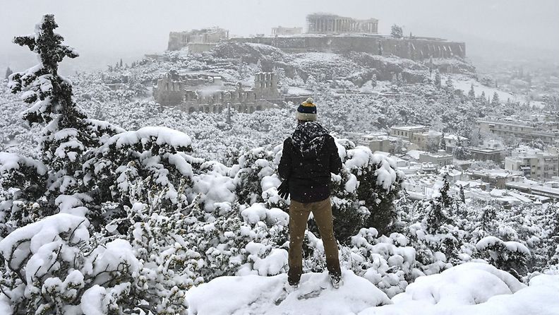 lehtikuva kreikassa lunta