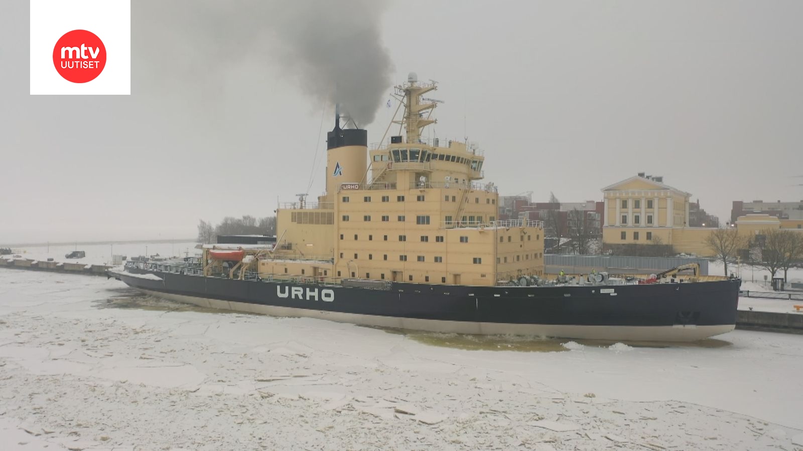 Urho Kekkosen mukaan nimetty Urho-jäänmurtaja irtautui satamasta – tältä  näyttää, kun 21 000 hevosvoiman kansallisaarre lähetetään matkaan -  