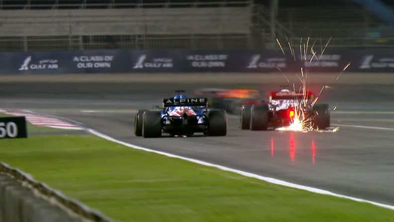 Kimi Räikkönen, Fernando Alonso, 2021, ohitus, Bahrain