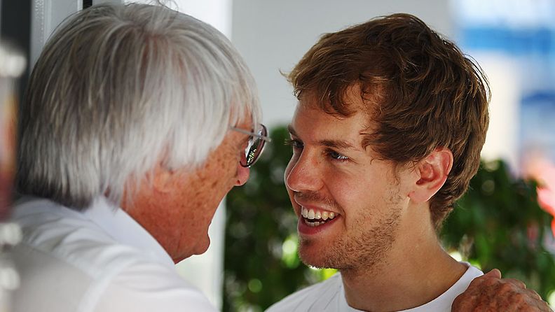 Bernie Ecclestone ja Sebastian Vettel 